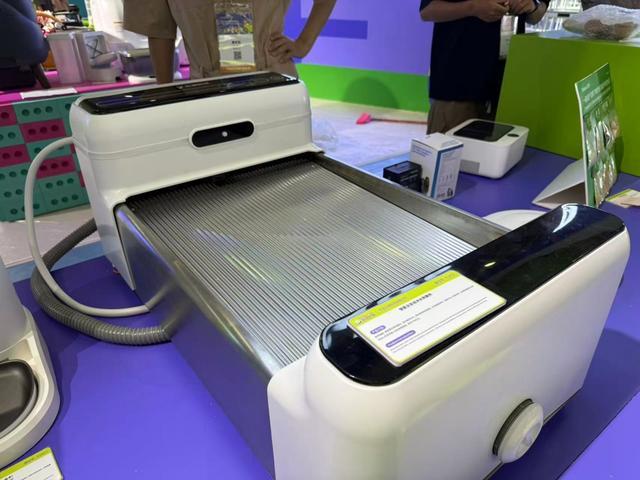 宠物行业的旗舰展会也站到了人工智能的风口不朽情缘mg网址AI养宠的时代来了这场