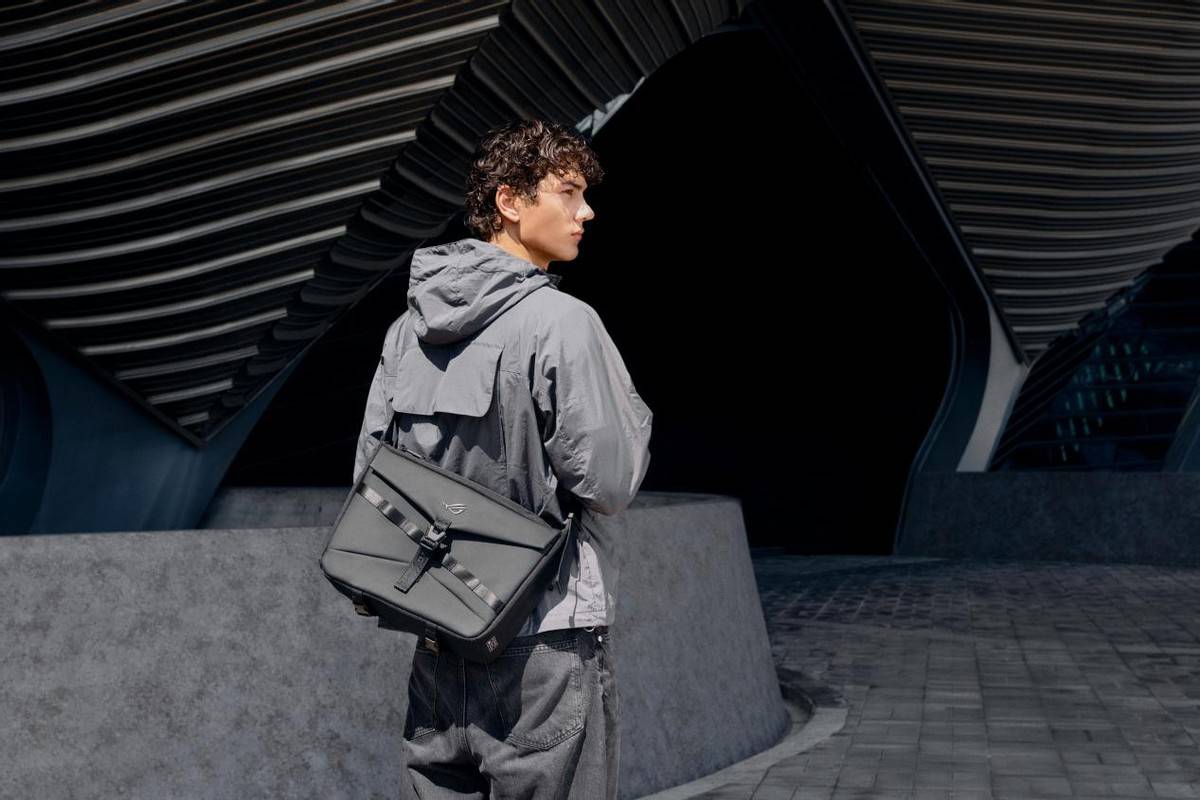 品集结：硬核装备与潮酷背包解锁全场景极致体验不朽情缘游戏平台ROG CES 2026新(图5)